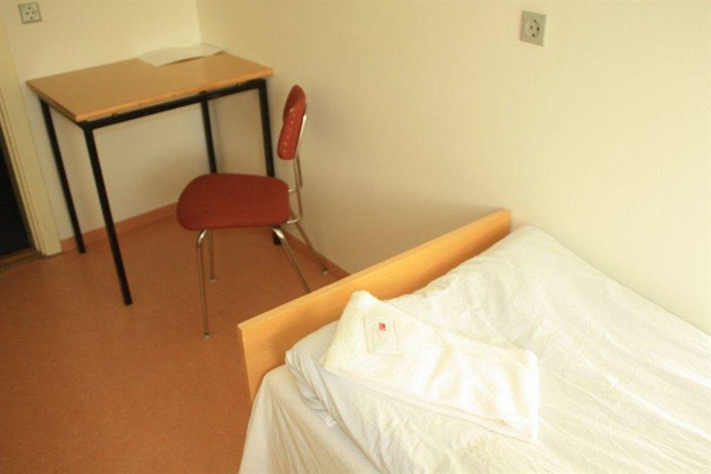 Guesthouse Nupur Thingeyri Eksteriør bilde