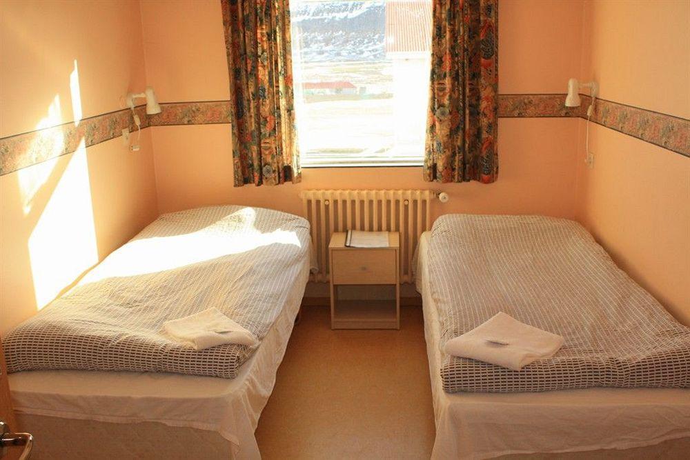 Guesthouse Nupur Thingeyri Eksteriør bilde
