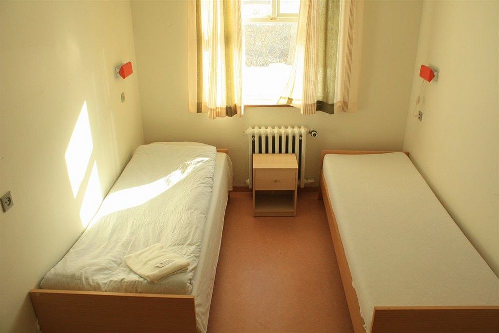 Guesthouse Nupur Thingeyri Eksteriør bilde